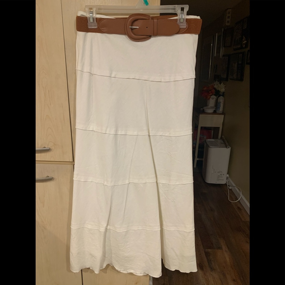 NEW ROZ AND ALI FROM DRESSBARN LONG WHITE SKIRT